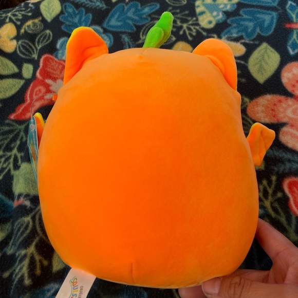 BARNET the 8” orange fruit bat squishmallow - Picture 3 of 4